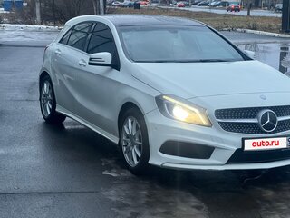 2013 Mercedes-Benz A-Класс 180 III (W176), белый, 1000000 рублей, вид 2