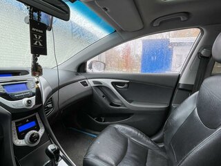 2011 Hyundai Avante V, белый, 1300000 рублей, вид 3