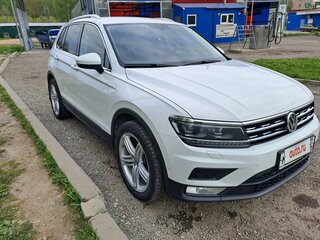 2017 Volkswagen Tiguan II, белый, 2250000 рублей, вид 5