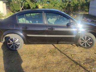 2008 Renault Megane II Рестайлинг, чёрный, 480000 рублей, вид 3