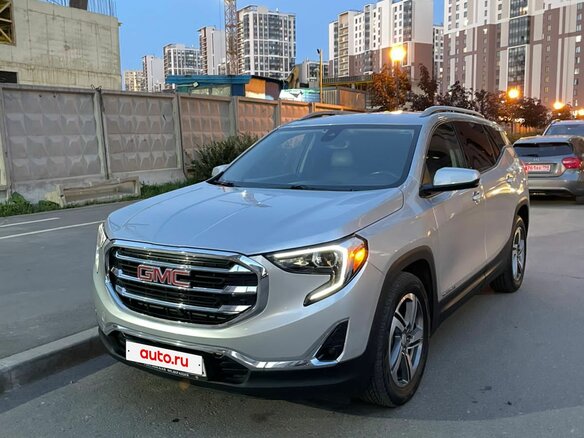 2020 GMC Terrain II, серебристый, 2200000 рублей
