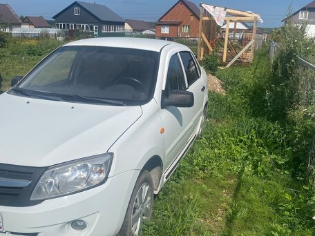 2012 Lada (ВАЗ) Granta I, белый, 300000 рублей, вид 1
