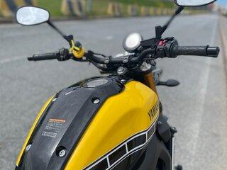 2016 Yamaha XSR900, жёлтый, 1555555 рублей, вид 3