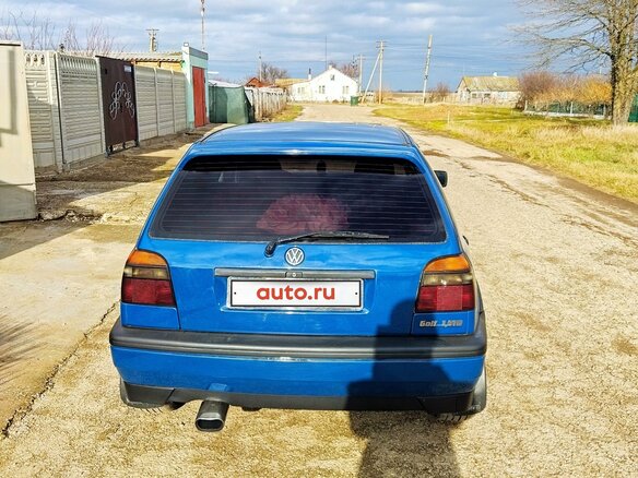 1993 Volkswagen Golf III, синий, 500000 рублей - вид 3