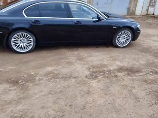 2006 BMW 7 серии 750i IV (E65/E66) Рестайлинг, чёрный, 1000000 рублей, вид 3