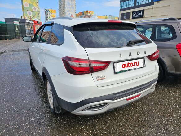 2023 Lada (ВАЗ) Vesta SW Cross I Рестайлинг (NG), белый, 1380000 рублей - вид 4