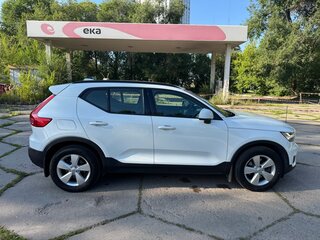 2020 Volvo XC40 I, белый, 2925000 рублей, вид 5