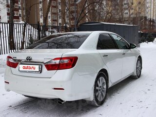 2013 Toyota Camry VII (XV50), белый, 1600000 рублей, вид 5
