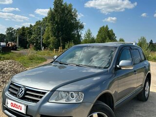2006 Volkswagen Touareg I, серый, 999999 рублей, вид 2