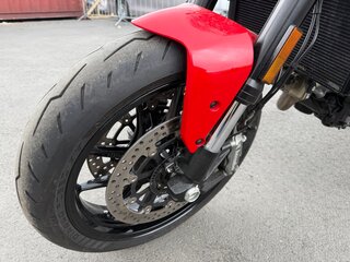 2021 Ducati Monster 937, красный, 970000 рублей, вид 5