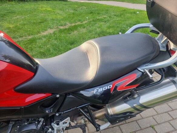 2018 BMW F 800 R, красный, 800000 рублей - вид 15