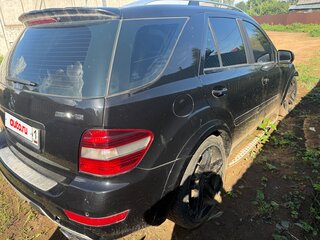 2009 Mercedes-Benz M-Класс AMG 63 AMG II (W164) Рестайлинг, чёрный, 1050000 рублей, вид 4