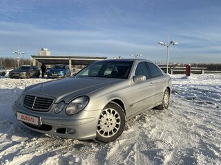 2003 Mercedes-Benz E-Класс 220 III (W211, S211), серебристый, 725000 рублей, вид 1