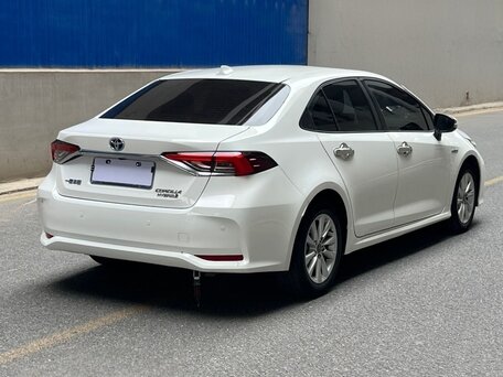 2023 Toyota Corolla XII (E210), белый, 1790000 рублей, вид 2
