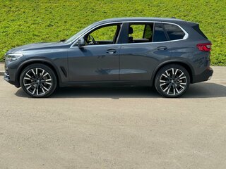 2019 BMW X5 30d IV (G05/G18), серый, 5700000 рублей, вид 5