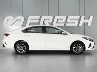 2024 Kia K3 II (China Market) Рестайлинг, белый, 2415000 рублей, вид 5