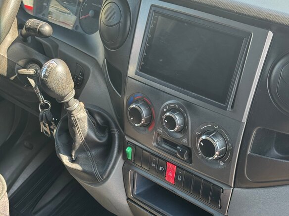 2012 Iveco Daily, синий, 2000000 рублей - вид 2