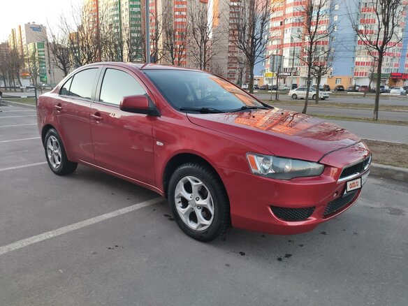 2008 Mitsubishi Lancer X, красный