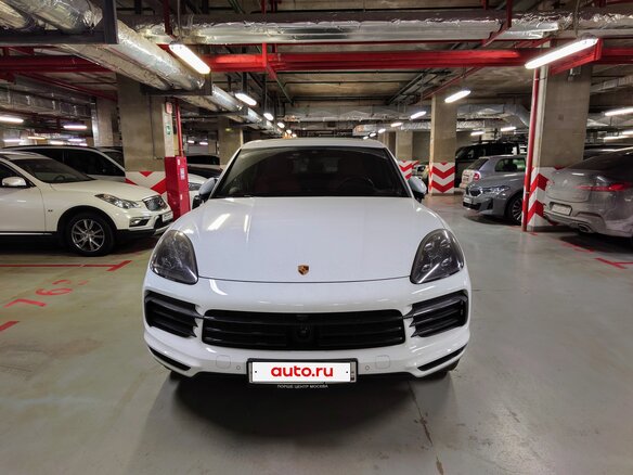 2019 Porsche Cayenne III, белый, 9900000 рублей - вид 3