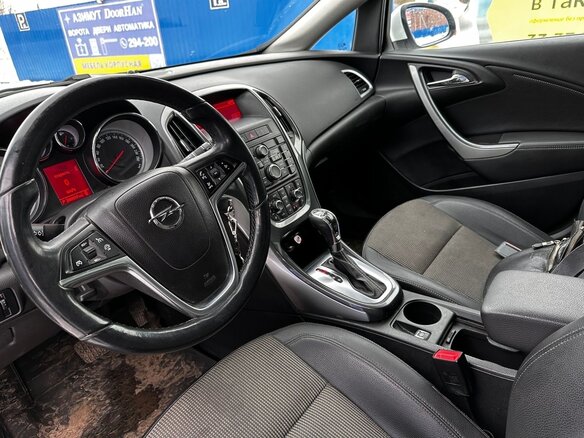 2012 Opel Astra J Рестайлинг, белый, 909999 рублей - вид 7