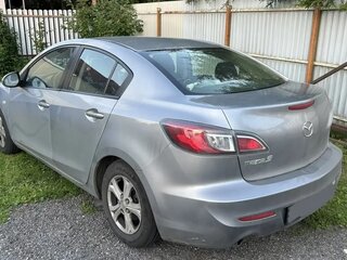 2011 Mazda 3 II (BL) Рестайлинг, серебристый, 700000 рублей, вид 3