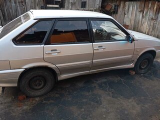 2004 Lada (ВАЗ) 2114, серебристый, 155000 рублей, вид 4