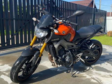 2014 Yamaha MT-09 (FZ-09), оранжевый, 700000 рублей, вид 5