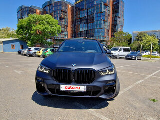 2020 BMW X5 M50d IV (G05/G18), чёрный, 8490000 рублей, вид 4