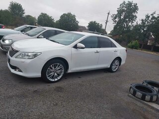2014 Toyota Camry VII (XV50), белый, 2050000 рублей, вид 2