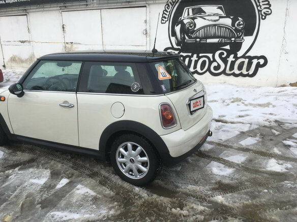 2010 Mini Hatch One II (R56), белый - вид 5