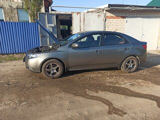 2011 Kia Cerato 6-speed II, серый, 1150000 рублей, вид 5