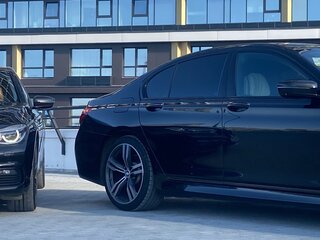 2018 BMW 7 серии 730d xDrive VI (G11/G12), чёрный, 3990000 рублей, вид 5