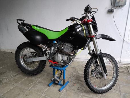 2002 Kawasaki D-tracker 250, чёрный, 245000 рублей, вид 2