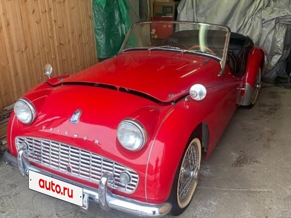 1962 Triumph TR3 I(A), красный - вид 4