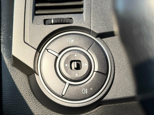 2012 SsangYong Kyron 6-speed I Рестайлинг, серебристый, 990000 рублей - вид 9