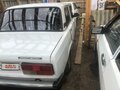 1999 Lada (ВАЗ) 2107, белый, 160000 рублей - вид 1