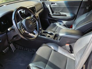 2021 Kia Sportage IV Рестайлинг, чёрный, 3000000 рублей, вид 5