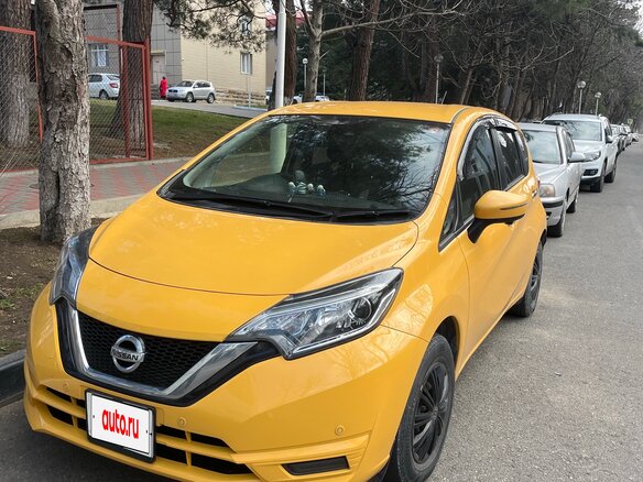 2020 Nissan Note II Рестайлинг, жёлтый, 1300000 рублей - вид 2