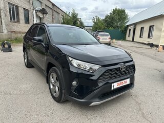 2021 Toyota RAV4 V (XA50), чёрный, 3270000 рублей, вид 3