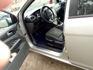2008 Ford Focus II Рестайлинг, серебристый, 599000 рублей, вид 4