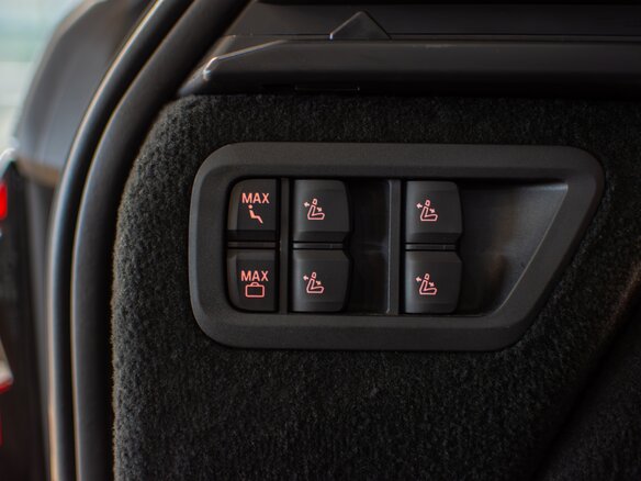 2022 BMW X7 M60i I (G07) Рестайлинг, серый - вид 18