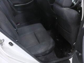 2006 Toyota Corolla IX (E120, E130) Рестайлинг, белый, 700000 рублей, вид 5