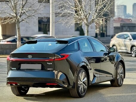 2026 Toyota bZ5 550, чёрный, 4480000 рублей, вид 3