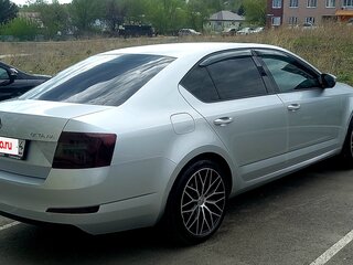 2014 Skoda Octavia III (A7), серебристый, 900000 рублей, вид 3
