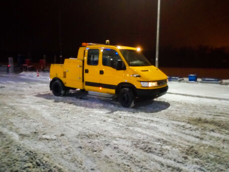 2005 Iveco Daily, жёлтый, 2532225 рублей, вид 3