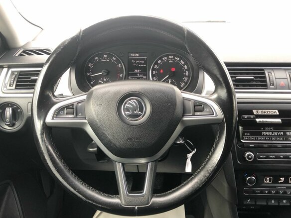 2015 Skoda Rapid I, белый, 750000 рублей - вид 10