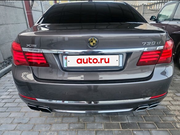 2012 BMW 7 серии 730d xDrive V (F01/F02/F04) Рестайлинг, серый, 2270000 рублей - вид 4