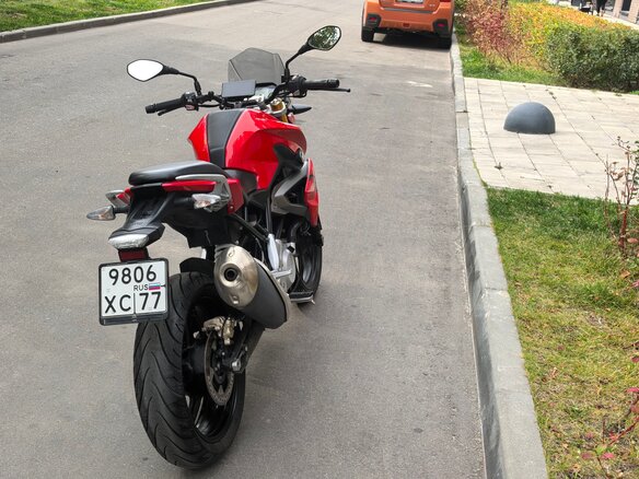 2019 BMW G 310 R, красный, 330000 рублей - вид 4