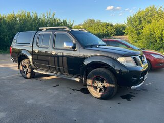 2010 Nissan Navara (Frontier) III (D40) Рестайлинг, чёрный, 1370000 рублей, вид 3