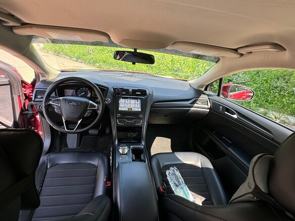 2018 Ford Fusion (North America) II Рестайлинг, красный, 1300000 рублей - вид 6